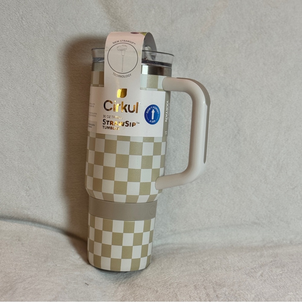 NEW Cirkul 30oz Travel StrawSip Double-Wall Insulated Tumbler Taupe Tartan